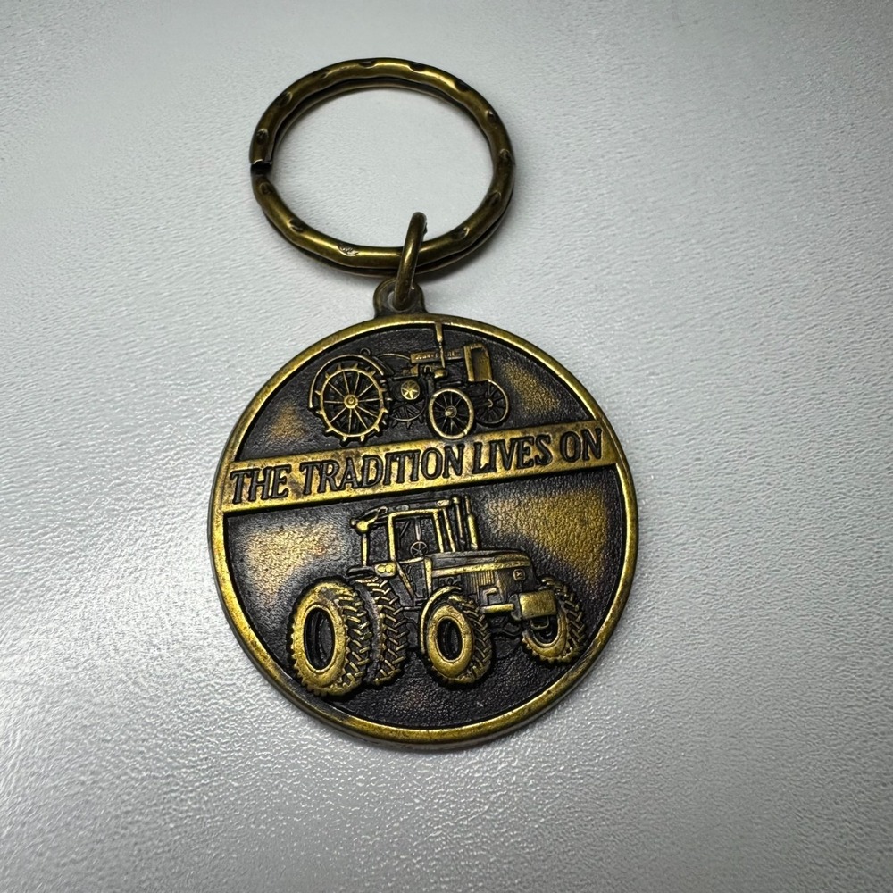 Vintage 1990 John Deere Keychain Key Ring Waterloo Operations Iowa USA‎